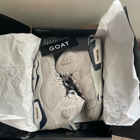 Jordan Retro 6 Georgetown - Picture 4 of 7